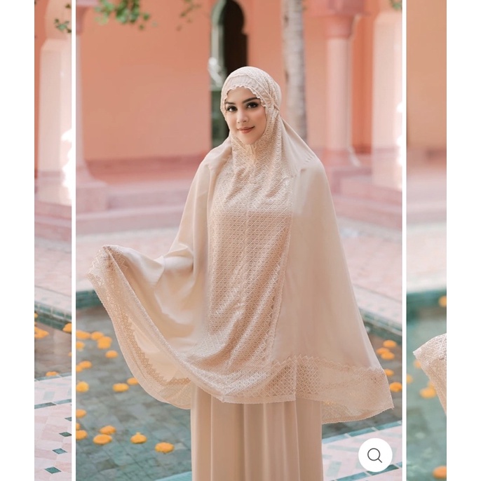 signature lace prayer Robe by buttonscarves