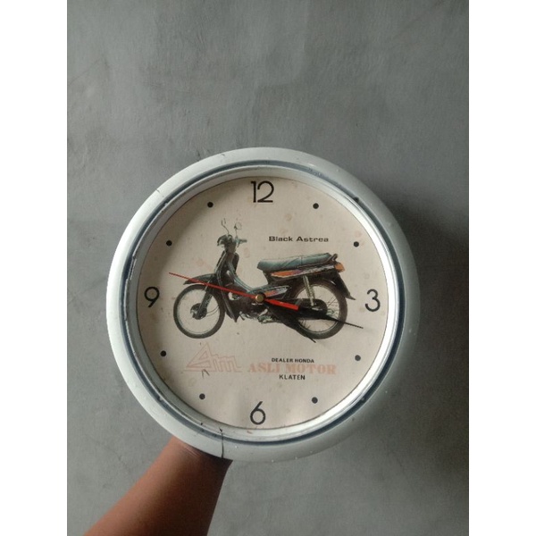 Jam Astrea Grand Bulus