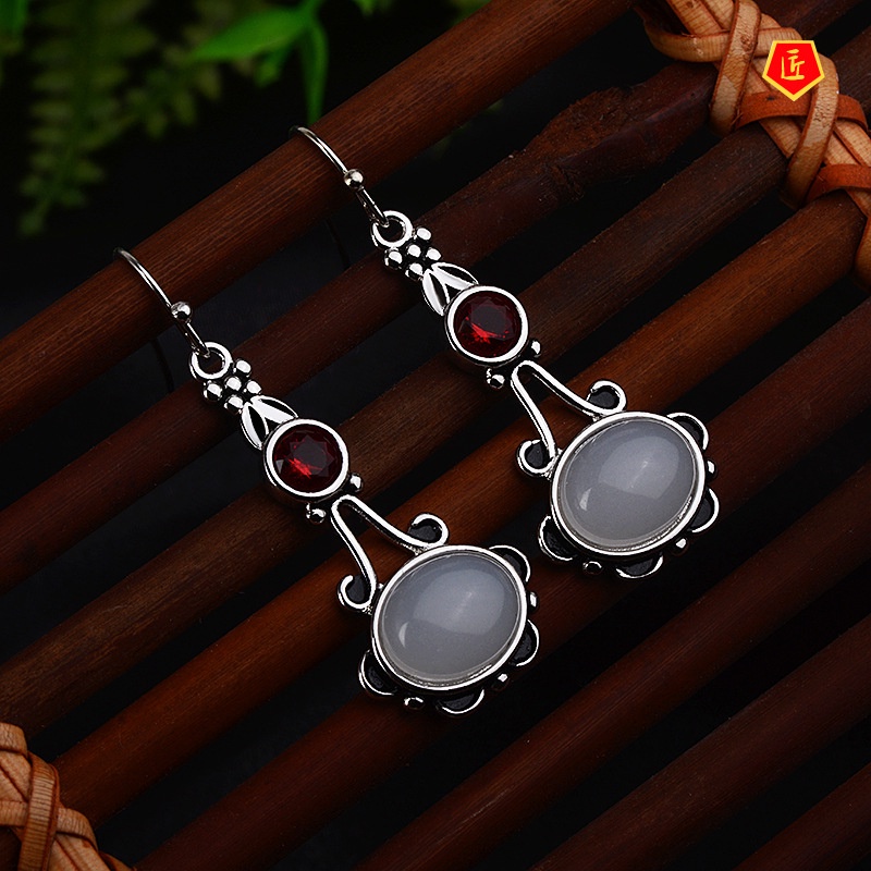 [Ready Stock]White Moonstone Earrings Long Retro Dignified
