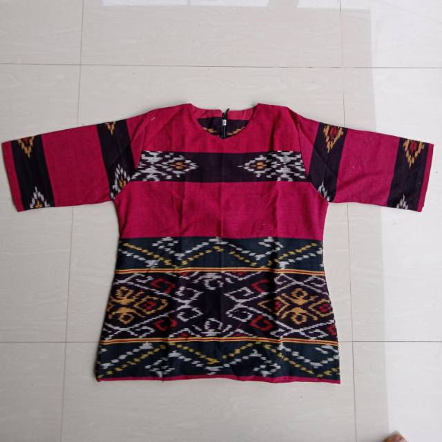 Blus tenun motif kalimantan gorge red