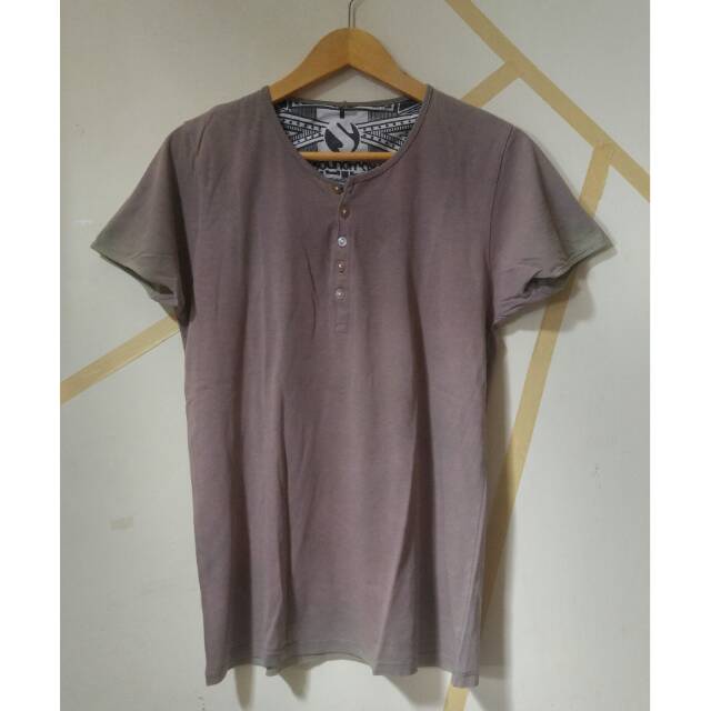 Kaos Pendek Henley Soundtrax Coklat Istimewa