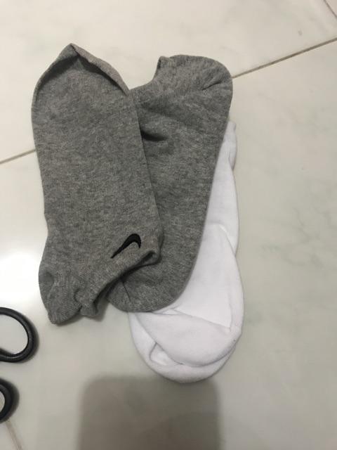 Kaos Kaki Invisible Nike