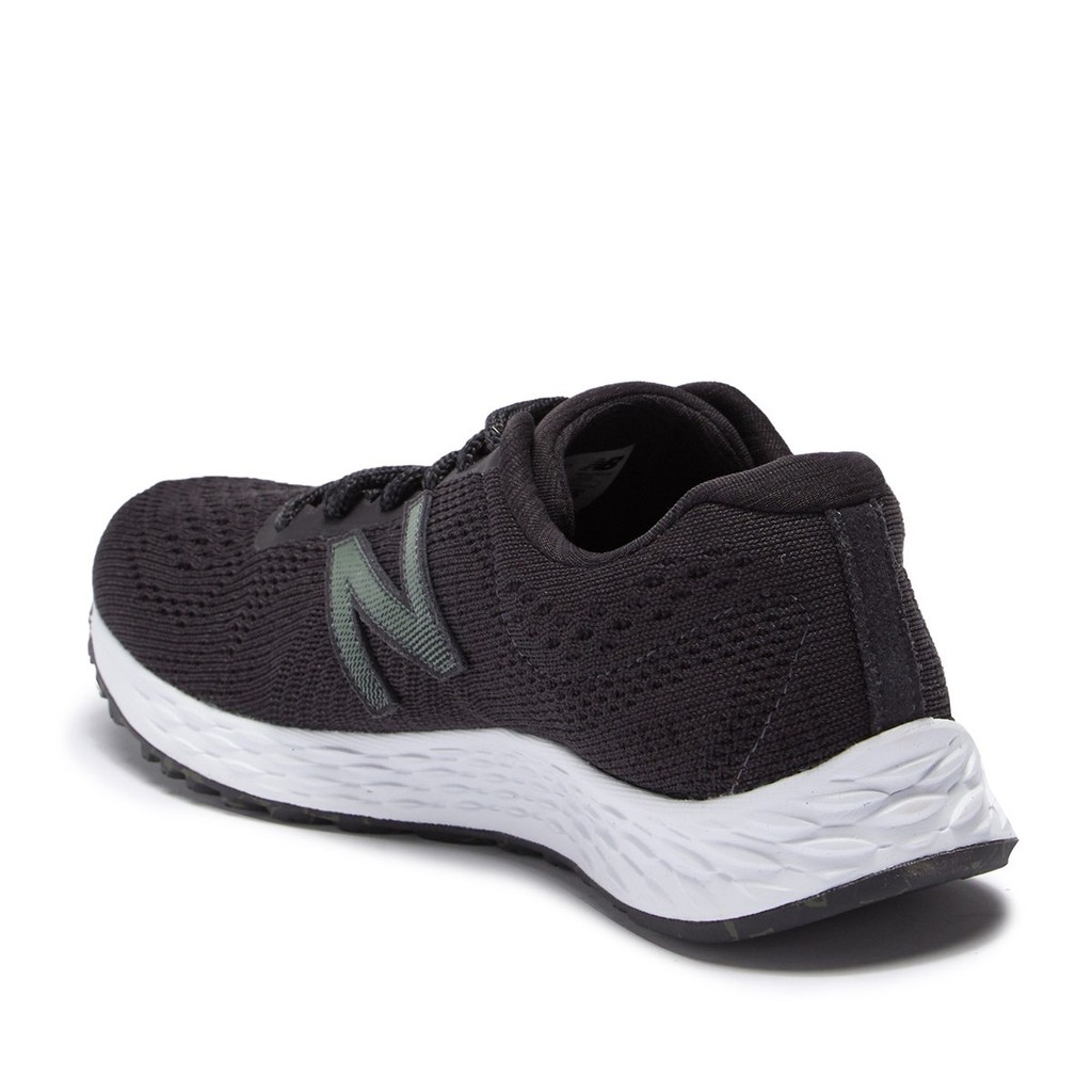 sepatu running new balance