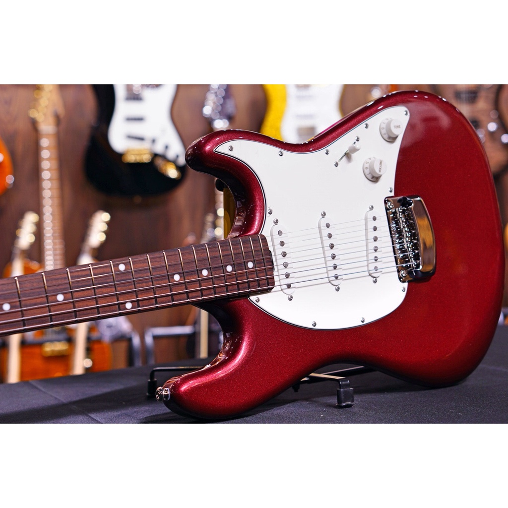 Ernie Ball Ernie Ball Music Man Cutlass RS SSS - Maroon Mist Rosewood Fingerboard  G97814