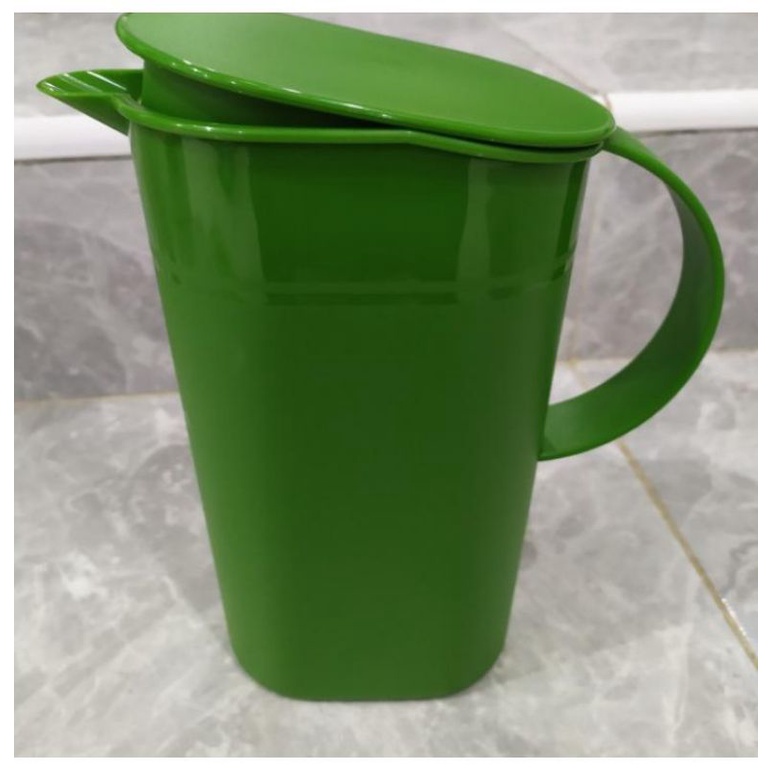 TUPPERWARE PITCHER CLASSY GREEN