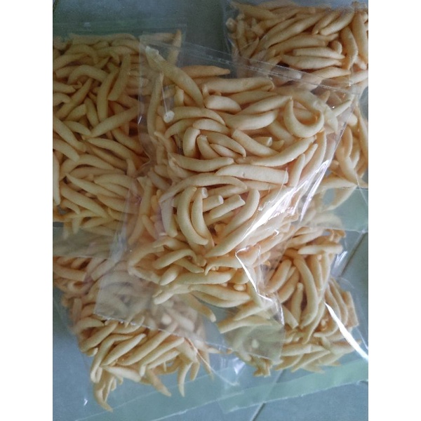 cemilan stik gabus keju enak renyah dan murah 100g