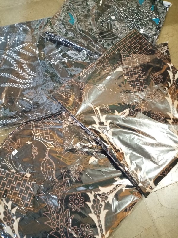 Batik Pria Slim Fit Premium Kemeja Baju Batik Pria Lengan Panjang Slimfit