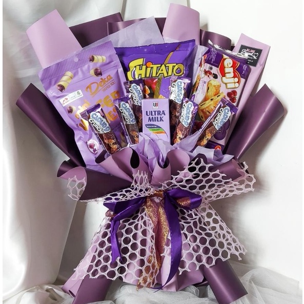 (FREE GREETING CARD)BUKET SNACK WISUDA MURAH JUMBO / BUCKET BUNGA WISUDA UNGU SEMPRO SEMHAS HARI GUR