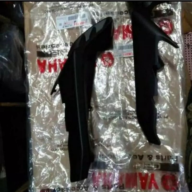 Sirip sayap luar yamaha xeon gt 125 original yamaha