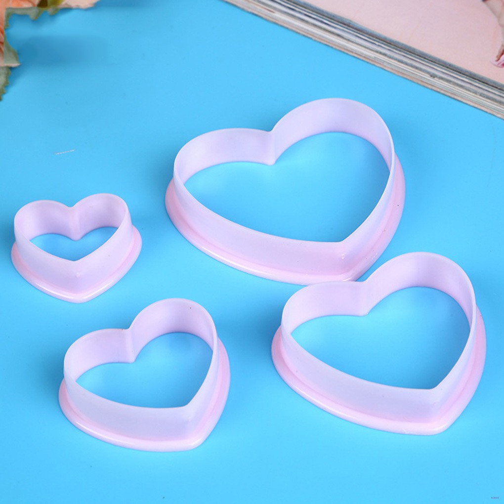 [READY STOCK] 4pcs Plastic Heart Pattern Cutting Dies Mold Set Cookie Moulds Set Cake Cutters Baking Tools