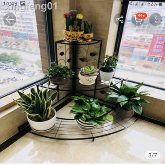 

stand segitiga tingkat
