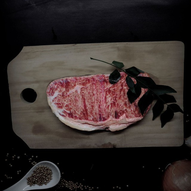 

Wagyu Meltique Sirloin Standar 200gr