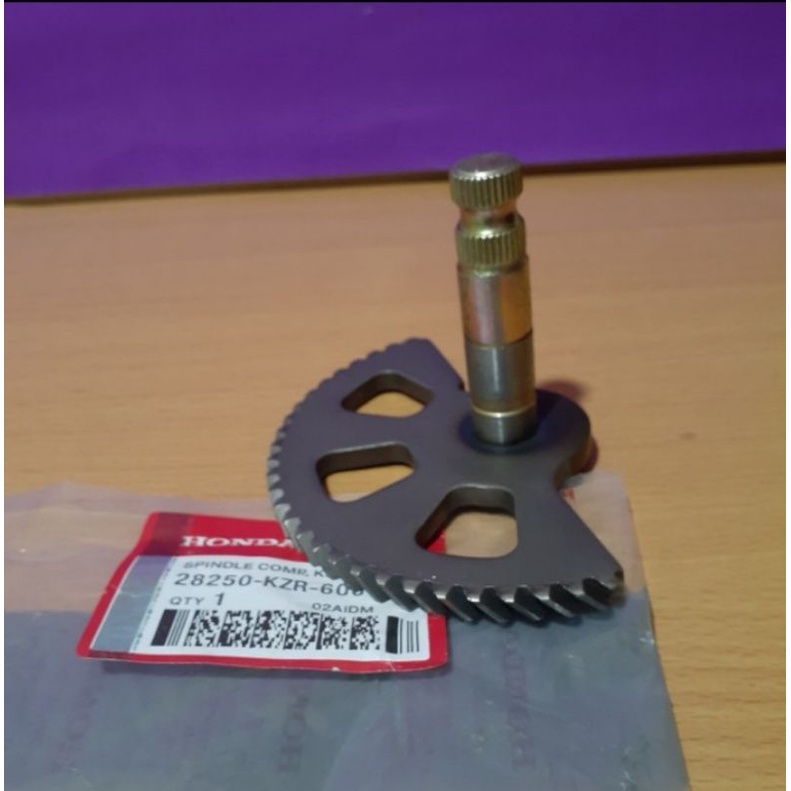 As selahan vario 125 / as engkolan vario 125 / gigi kampak engkolan vario 125 KZR