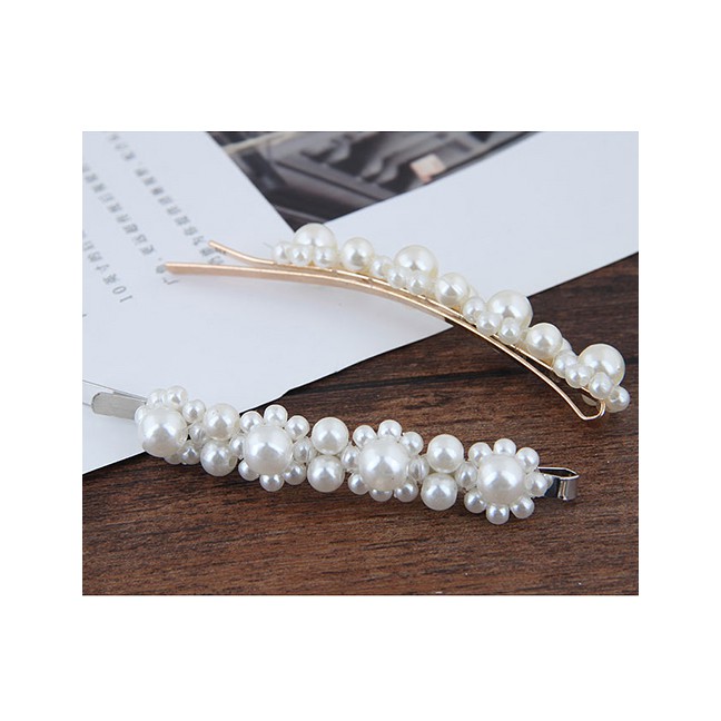 LRC Jepit Rambut Fashion Pearl Small Flower Hairpin A57692