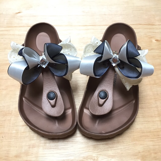 Klip Sepatu Pita Tumpuk Renda