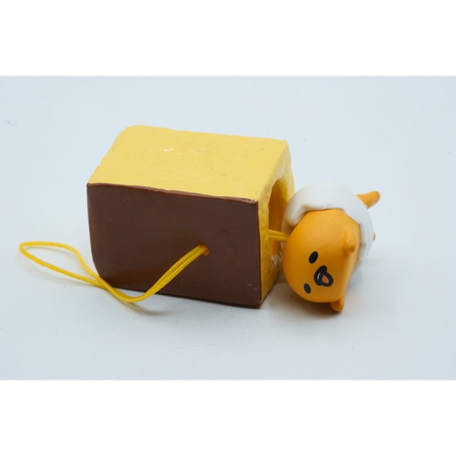 Gudetama Figure - Gantungan Keychain - Gudetama Soft Cake - Sanrio