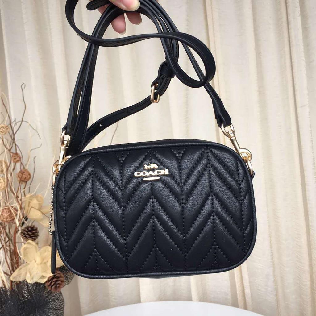 View Tas Selempang Dada Wanita Di Shopee Background