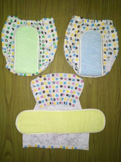 Clodi lampin Kancing motif polkadot / popok cuci ulang bayi&amp;anak / cloth deapers + Insertnya