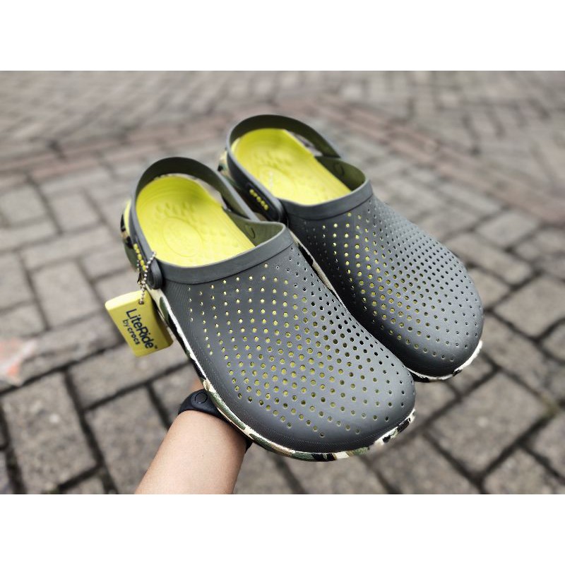 Crocs LiteRide™ Clog Motif Army / Sandal Crocs Unisex / Crocs Pria Wanita / LiteRide Army / Clog