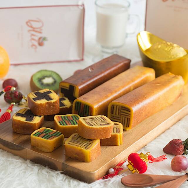 

HAMPERS CNY - HAMPERS IMLEK - Lapis Motif Pattern A
