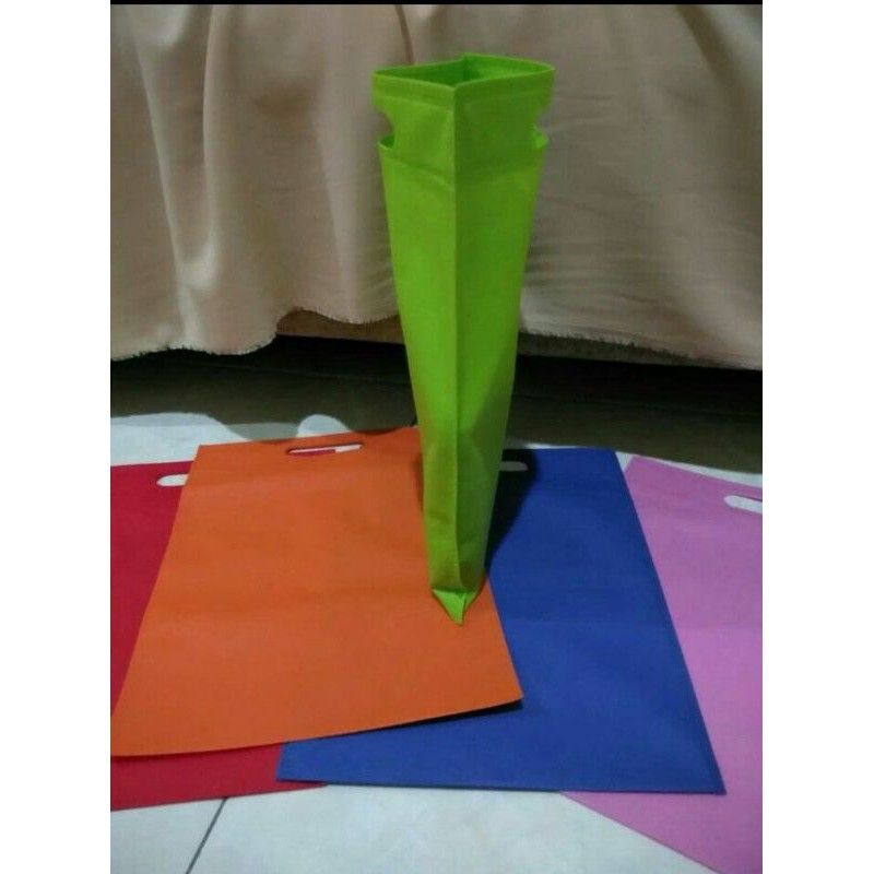 

*Tas goodie bag oval - tas souvenir - tas mini - Ukuran 20x26