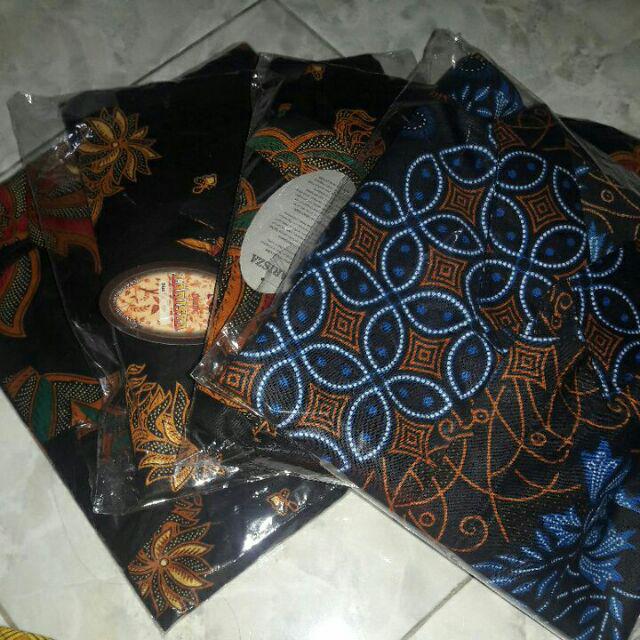 Kemeja Batik Pria Motif Kembang Langit