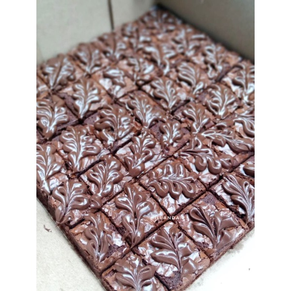 

Shinny Brownies Panggang
