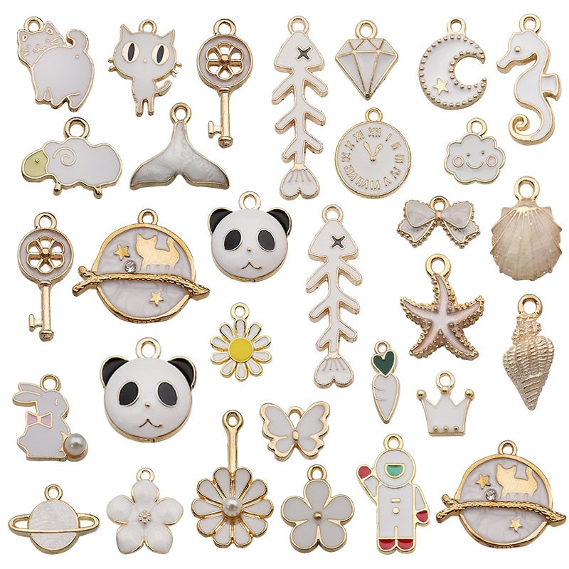20 Pcs Liontin Bentuk Astronot Putih Bahan Alloy Untuk Membuat Perhiasan Charms