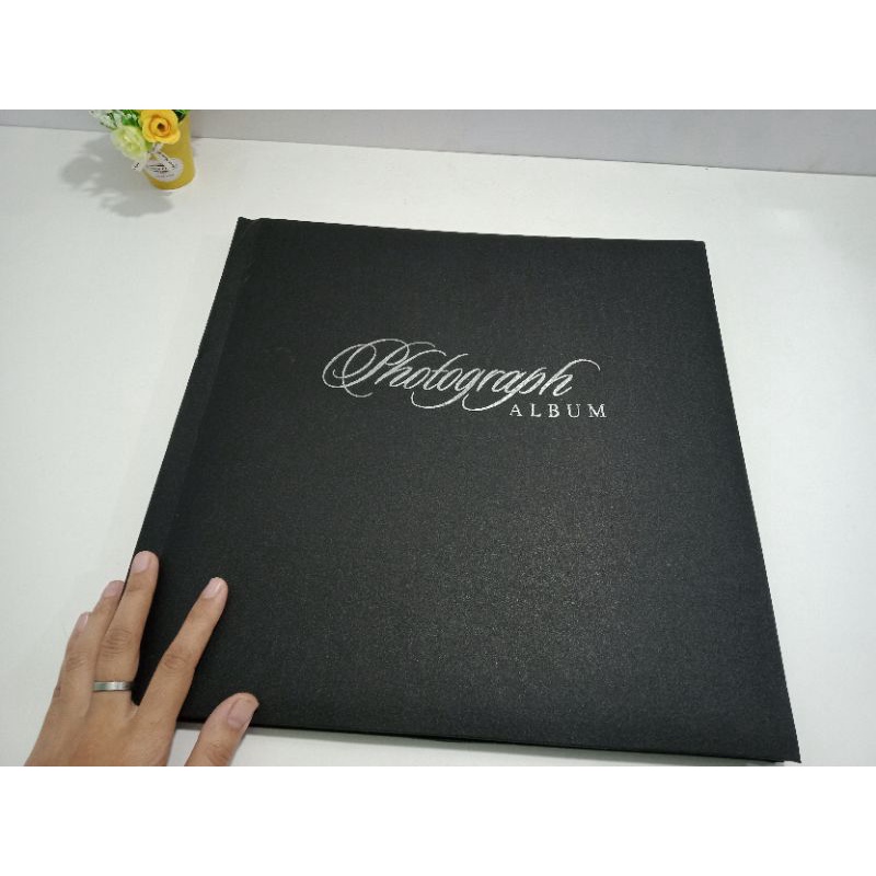 PHOTOGRAPH ALBUM JUMBO PERSEGI MAGNETIC BLACK ELEGANT 4R 10R 10RS