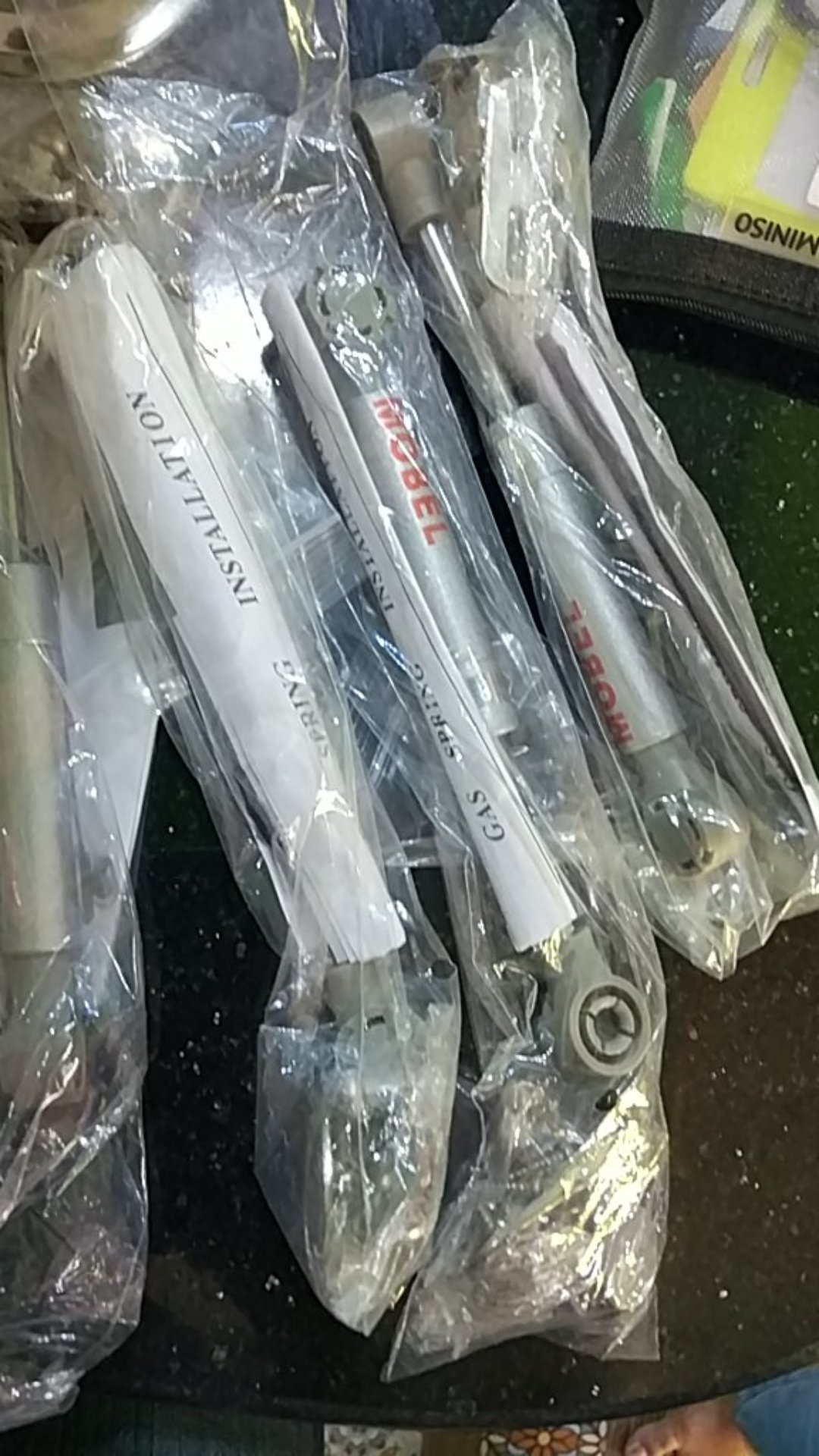 Gas Spring 1pasang  (hidrolik Kitchen Set)  Mobel  80n