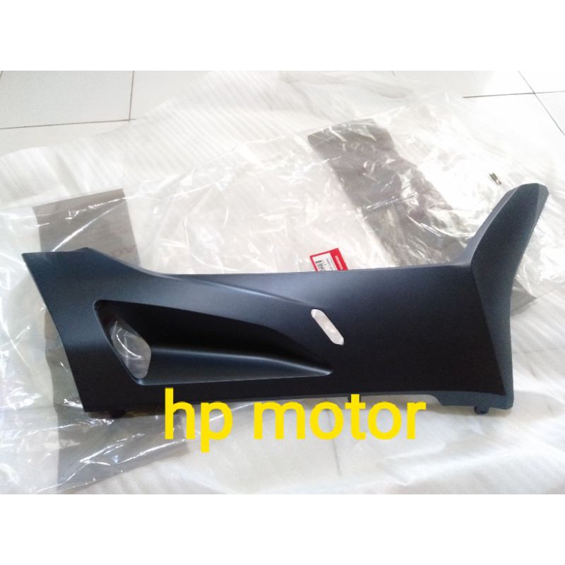COVER PIJAKAN KAKI KANAN PCX160 BIRU DOFF 64431-K1Z-J10ZJ COVER R FLOOR PCX160 BIRU DOFF ORIGINAL