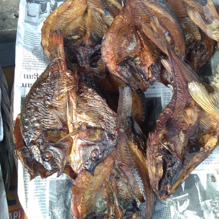 

500 gr ikan asap nila / ikan salai (sale)
