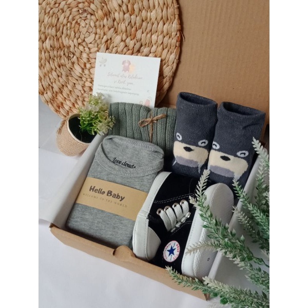 Baby Hampers 2/ Kado Lahiran/ Kado Bayi-H2- Abu