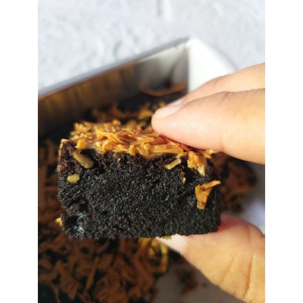 Brownies Fudgy Toping Keju Panggang Nyoklat Enak Murah