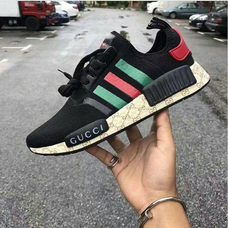 SEPATU ADIDAS NMD R1 RUNNER BLACK X GUCCI PREMIUM QUALITY