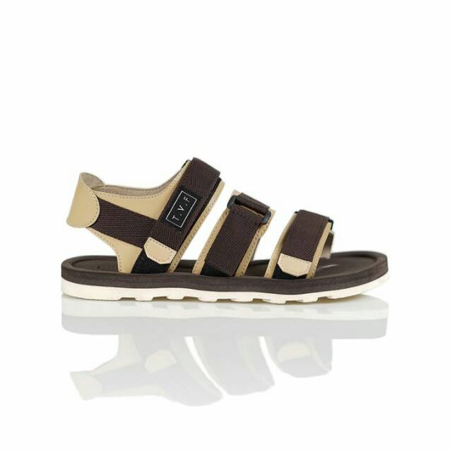 

Tvf footwear Rainier white brown cream fre box dan stiker