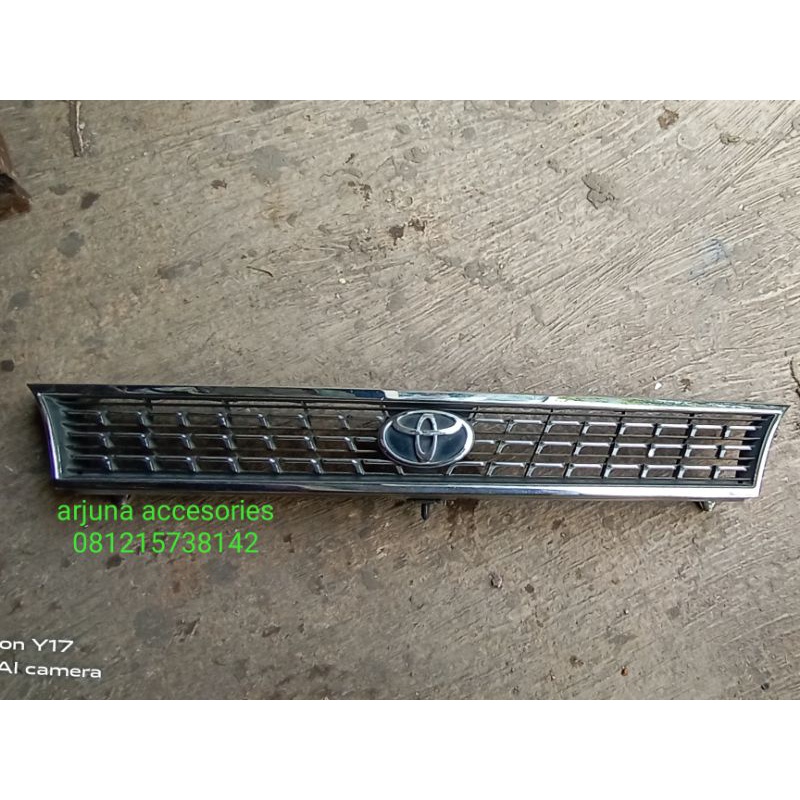 grille Toyota great Corolla 95 original lengkap emblem
