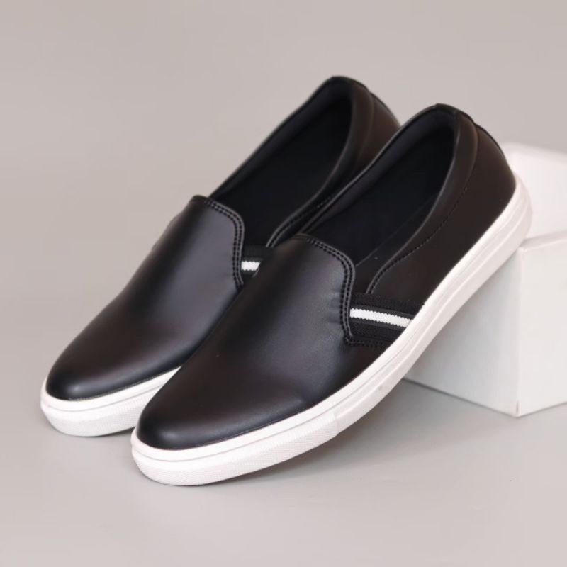 Xshoesbdg.id x Nue Sepatu Slip On Pria Sepatu Slop Pria Casual Kulit Syntetic Santai Kerja Kuliah