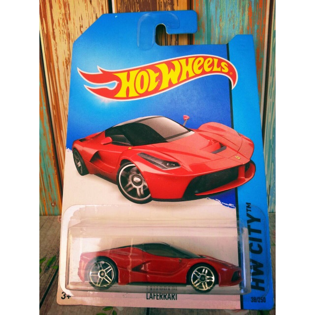 Hotwheels La Ferrari Red