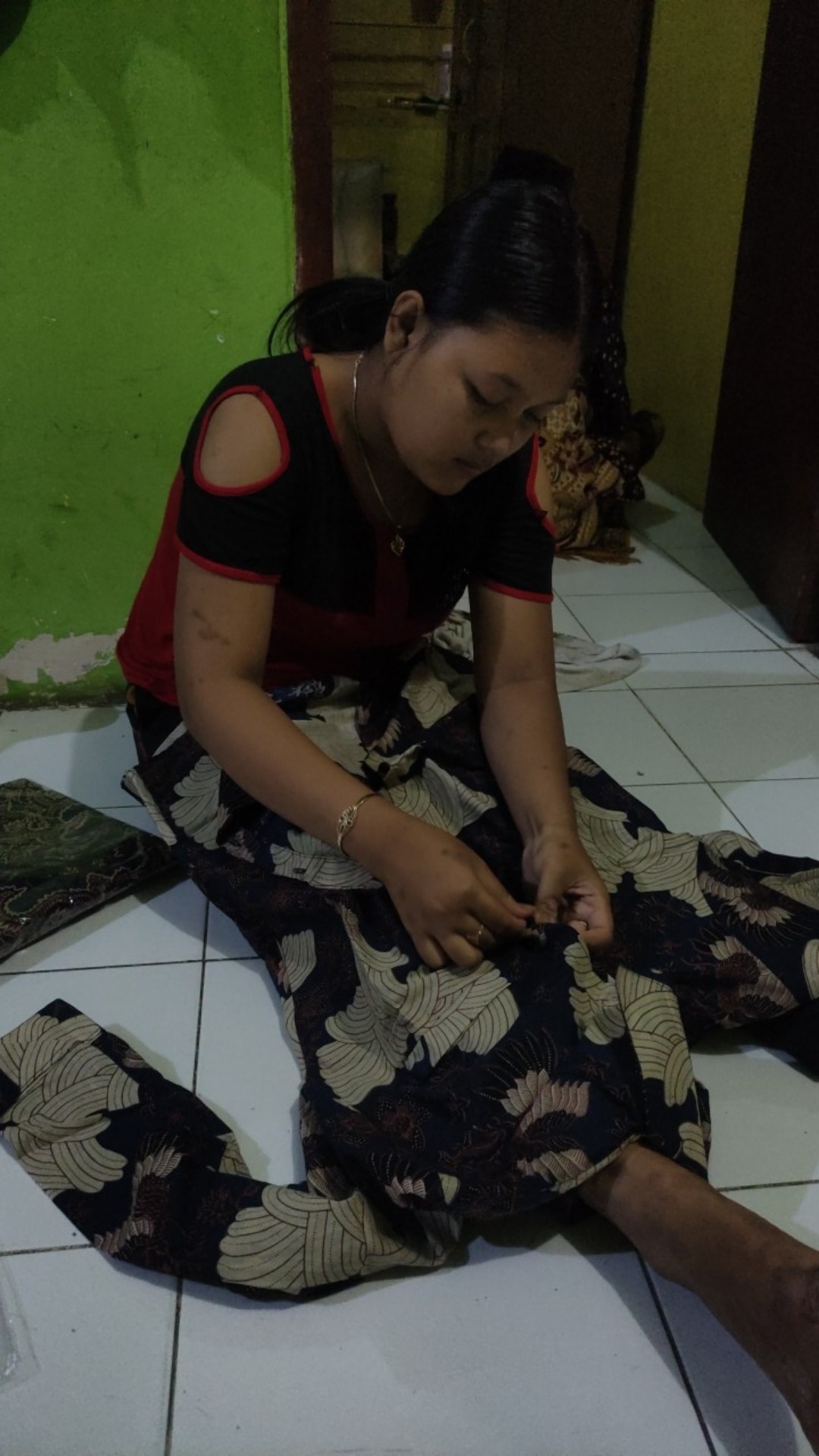 Batik Pria Slimfit Premium Quality Batik Pria Slim Fit Halus Kemeja Batik Pria M L Xl