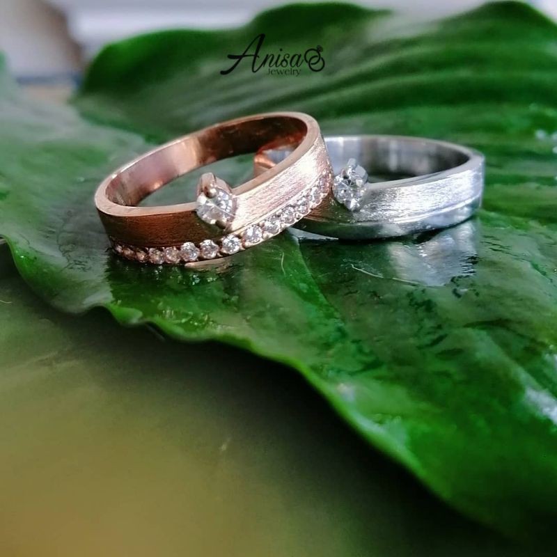 cincin kawin lamaran tunangan elegant bahan palladium dan rose gold