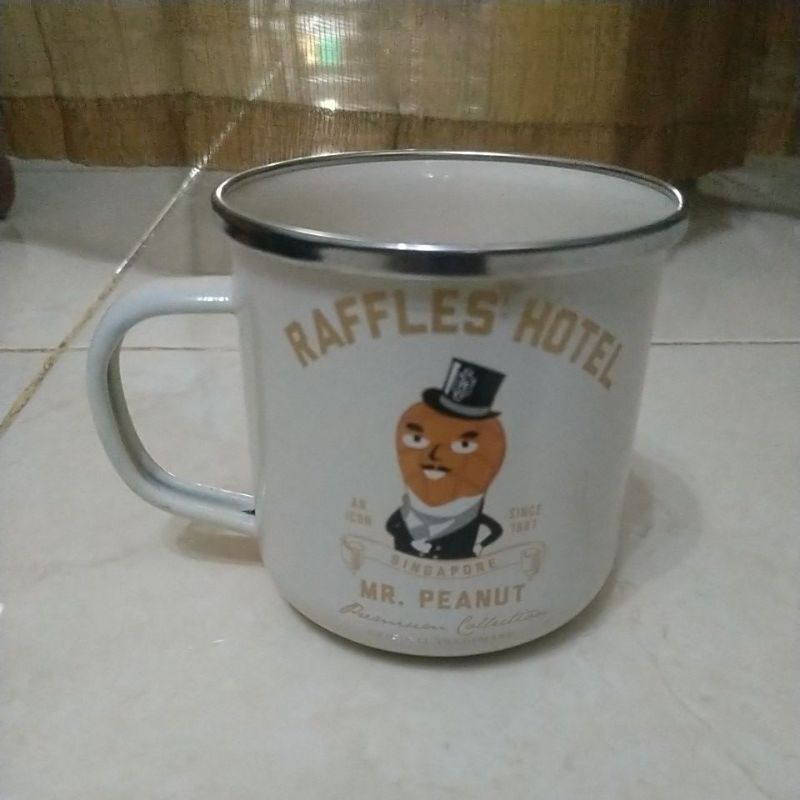 mug enamel 9cm motif Raffles hotel