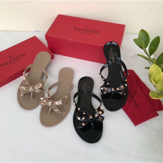 sandal jelly valentino