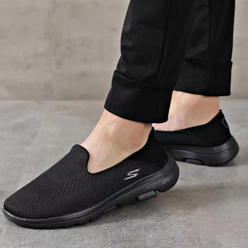 SKECHERS kasual sepatu casual sepatu pria hitam  slip on cowok  rajut pria shoes