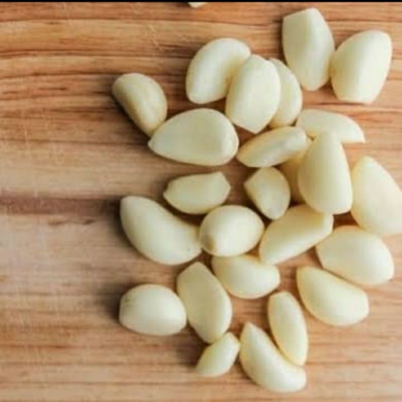 

Bawang Putih Kupas 100 gram - Bumbu Masakan