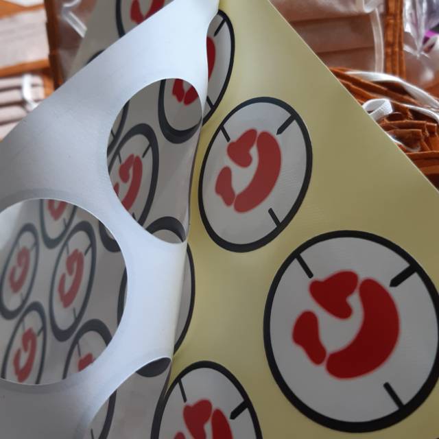 

Cetak (Print) Stiker Label Sticker Chromo Laminasi Ukuran A4+