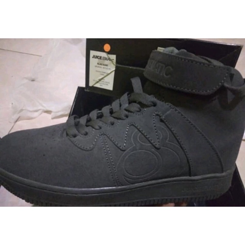 Sepatu Skate Genuine Leather Original by Juice Ematic Grey