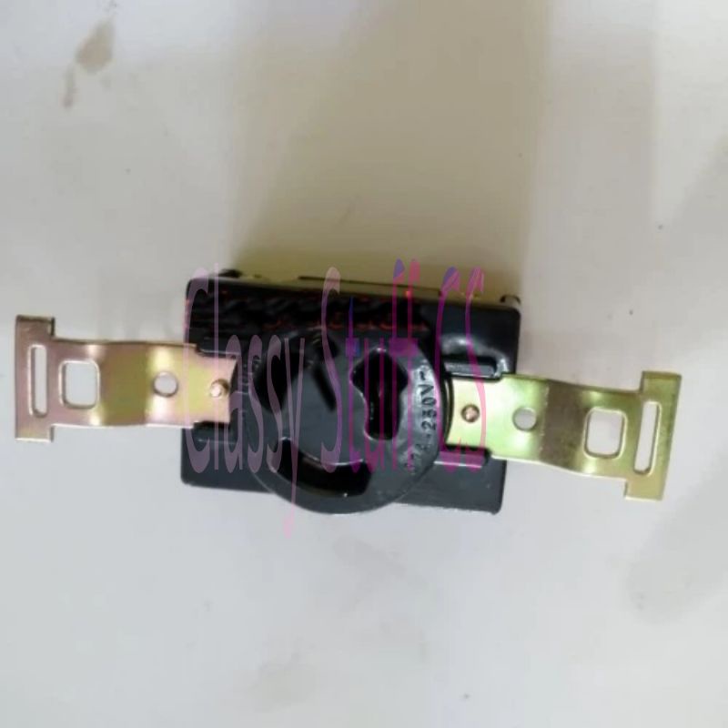 Rumah Steker Colokan Genset Kaki 3