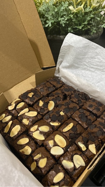 

Brownies Hampers idul fitri / ulang tahun / butter wisman