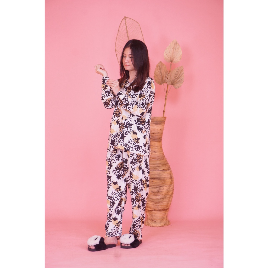 LimitedFashion Setelan Tie Dye Lengan Pendek Esme 1 Setelan Wanita Kekinian One Set Rayon Viscose-ST CIMORY AWAN